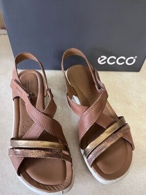 Ecco NIB Felicia Women's 7 Strappy Cashmere/Bronze Wedge Sandal